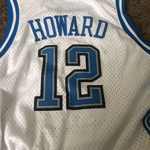 Boys Adidas size L Magic Jersey